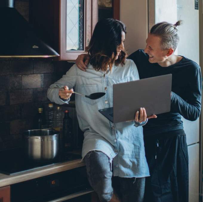 Hombre Tauro y Mujer Acuario, ¿Compatibilidad alta o baja?