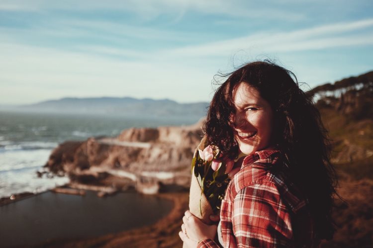 Cómo son las mujeres nacidas el 24 de Abril: Personalidad y compatibilidad